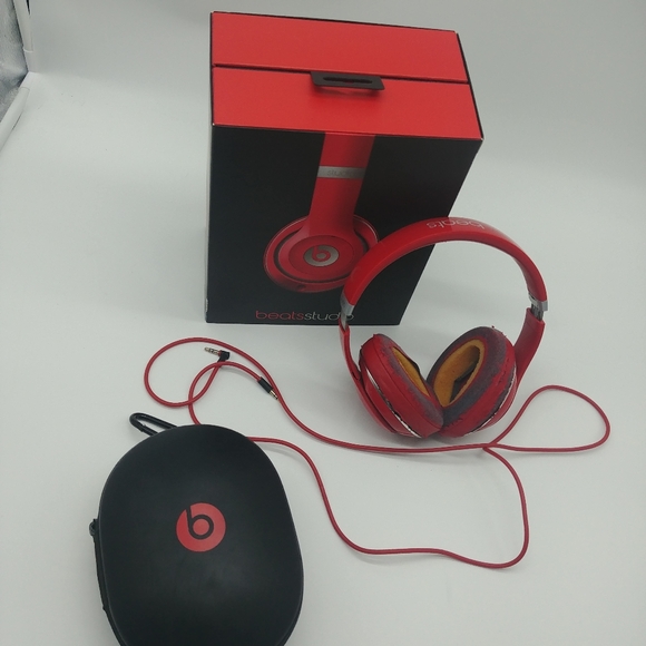 Beats by Dre AUTHENTIC red wired studio headphone - Picture 1 of 14